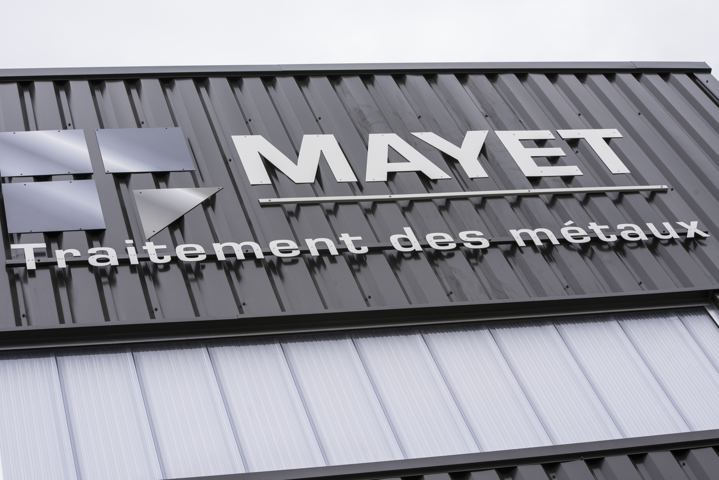  DBP Mayet opts for proven wastewater treatment system with VACUDEST technology for its new factory workshop