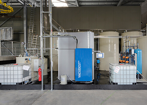Efficient rinsing water treatment with VACUDEST enables circulation at Zinkpower